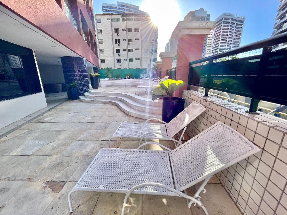 Na Beira Mar De Fortaleza (Ceara)