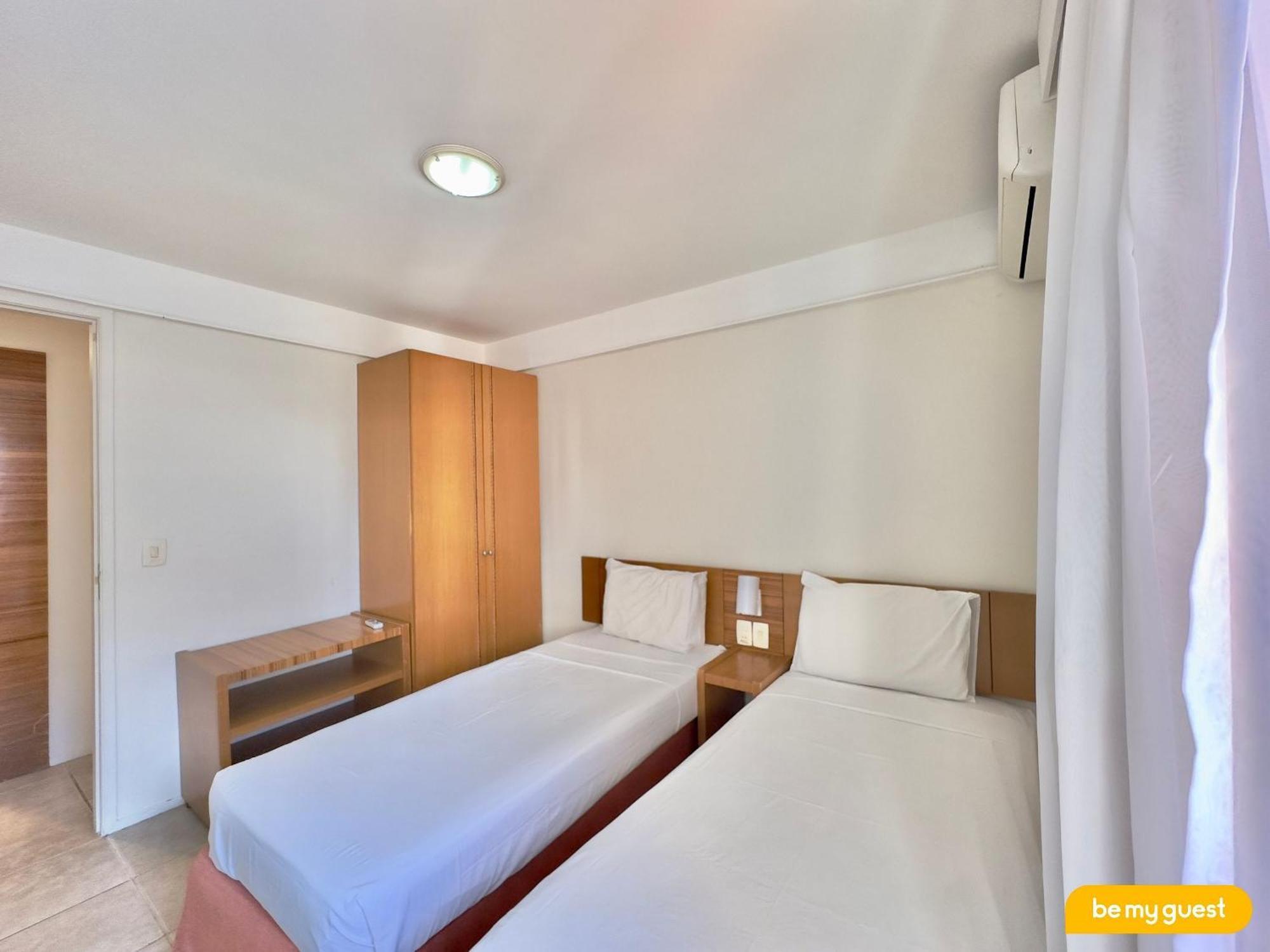 Na Beira Mar De Fortaleza (Ceara)